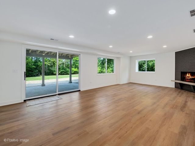 28w600 Indian Knoll Road, West Chicago, IL 60185