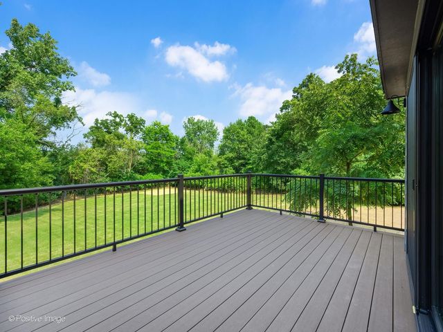 28w600 Indian Knoll Road, West Chicago, IL 60185