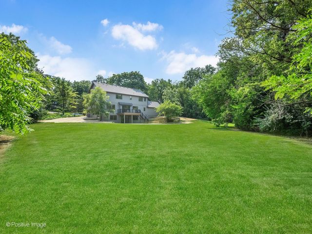 28w600 Indian Knoll Road, West Chicago, IL 60185