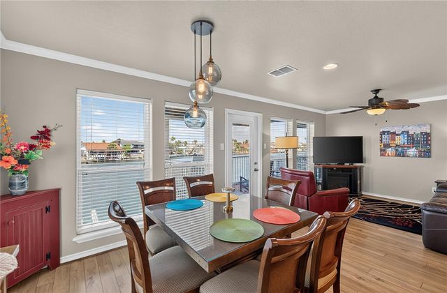 13941 FORTUNA BAY Dr 201, Corpus Christi, TX 78418