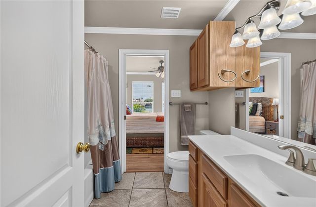 13941 FORTUNA BAY Dr 201, Corpus Christi, TX 78418