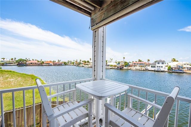 13941 FORTUNA BAY Dr 201, Corpus Christi, TX 78418