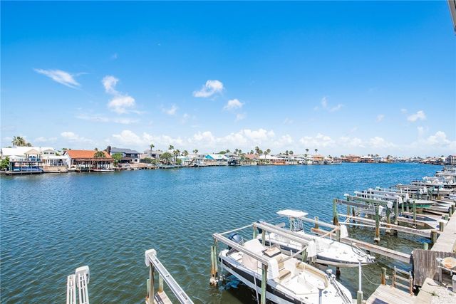 13941 FORTUNA BAY Dr 201, Corpus Christi, TX 78418