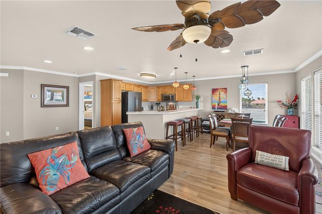 13941 FORTUNA BAY Dr 201, Corpus Christi, TX 78418
