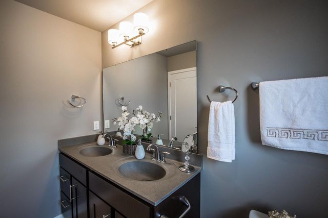 908 Brookview Trail, Mount Horeb, WI 53572