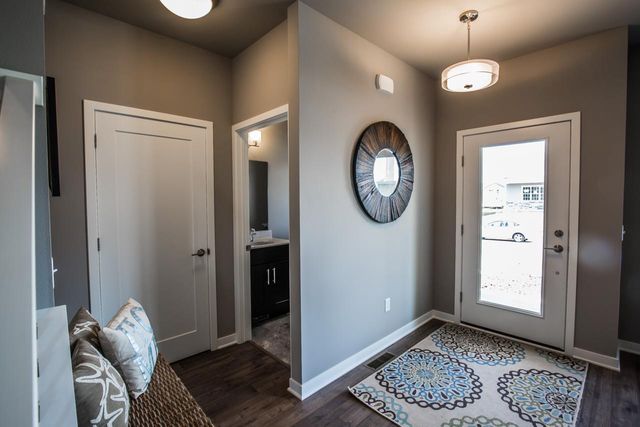 908 Brookview Trail, Mount Horeb, WI 53572