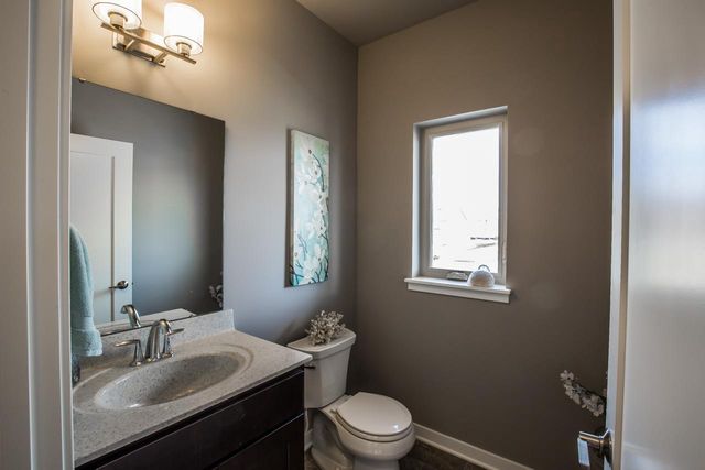 908 Brookview Trail, Mount Horeb, WI 53572