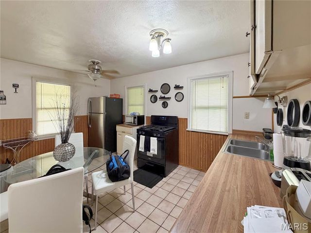 218 N Marguerite Avenue, Ferguson, MO 63135