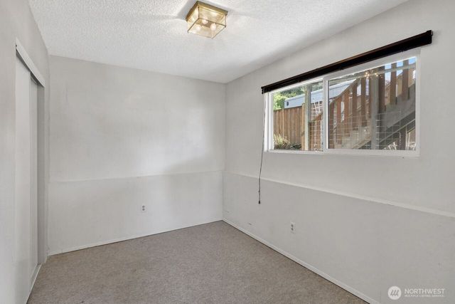 1129 37th Street, Bellingham, WA 98229