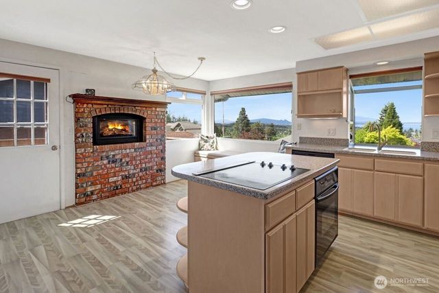 1129 37th Street, Bellingham, WA 98229