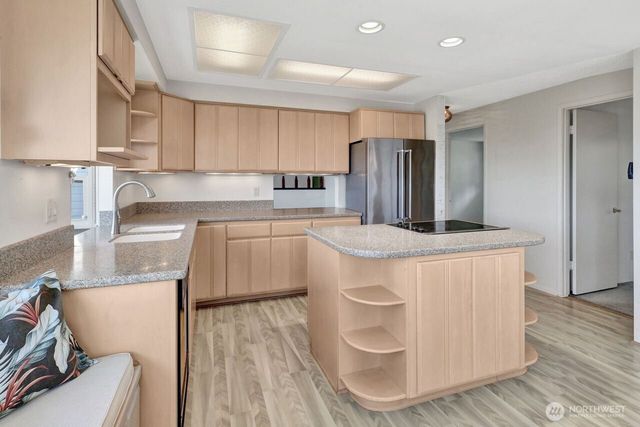 1129 37th Street, Bellingham, WA 98229