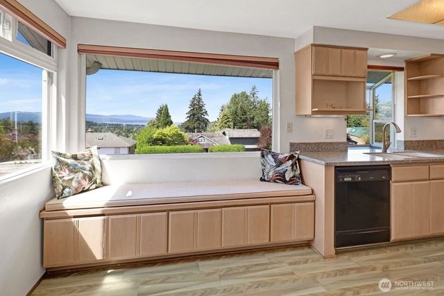 1129 37th Street, Bellingham, WA 98229