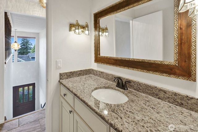1129 37th Street, Bellingham, WA 98229