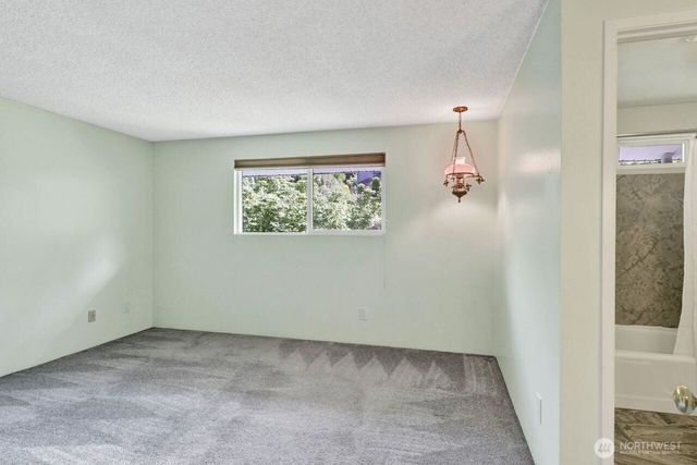1129 37th Street, Bellingham, WA 98229