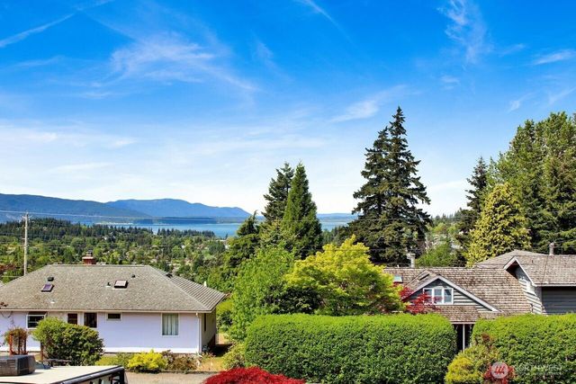 1129 37th Street, Bellingham, WA 98229