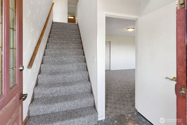 1129 37th Street, Bellingham, WA 98229