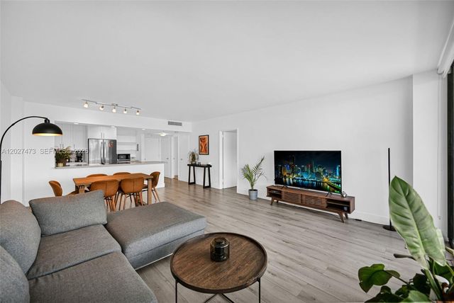 5700 Collins Ave 5J, Miami Beach, FL 33140
