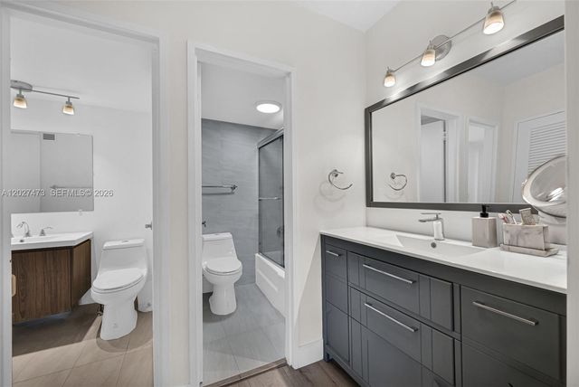 5700 Collins Ave 5J, Miami Beach, FL 33140