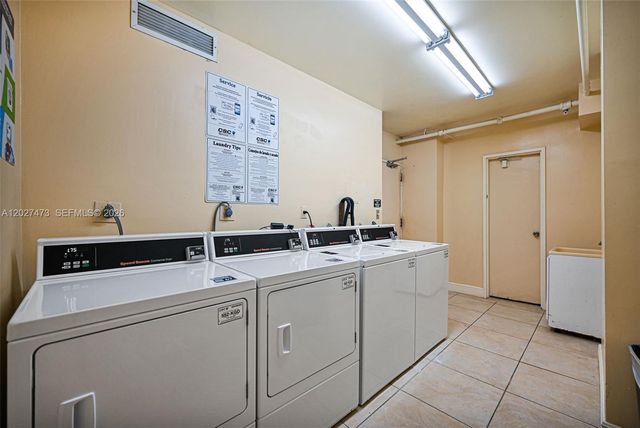 5700 Collins Ave 5J, Miami Beach, FL 33140