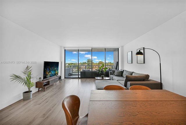 5700 Collins Ave 5J, Miami Beach, FL 33140