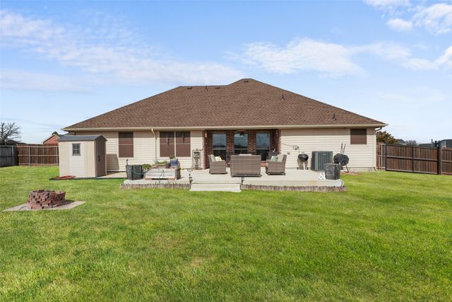 102 Avery Lane, Fate, TX 75189