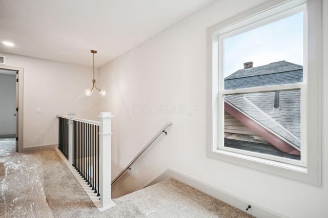 55 Hayden Avenue, Columbus, OH 43222