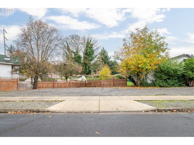 1107 N PACIFIC Ave, Kelso, WA 98626