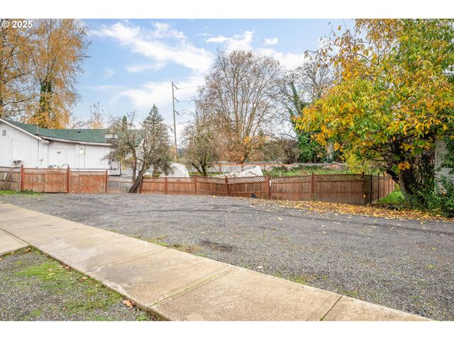 1107 N PACIFIC Ave, Kelso, WA 98626