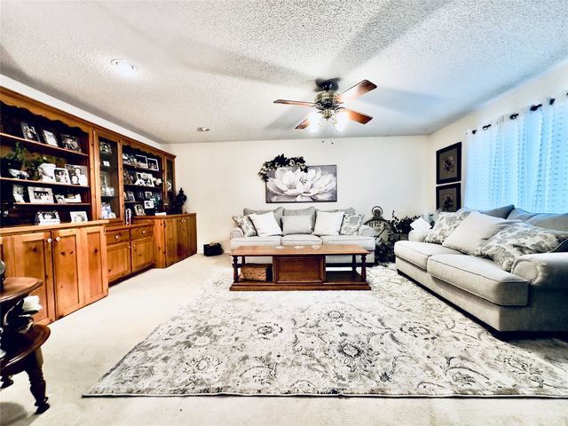 1413 Hickorywood Street, Sulphur Springs, TX 75482