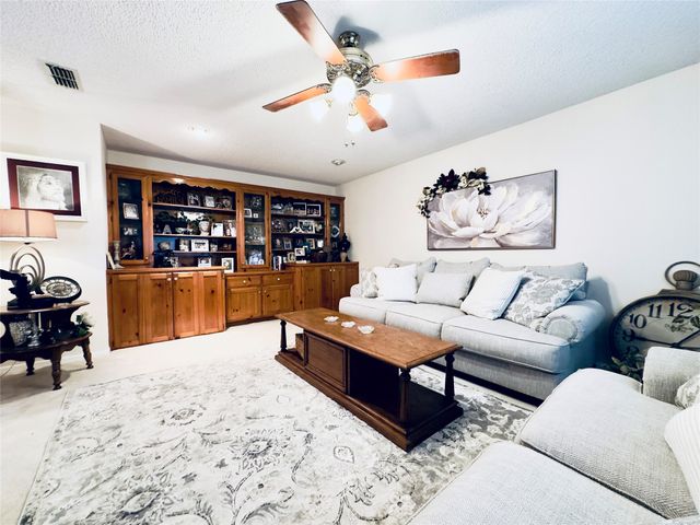 1413 Hickorywood Street, Sulphur Springs, TX 75482