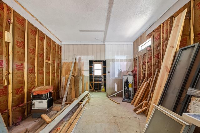 802 Sentinel Oaks, Pinehurst, TX 77362