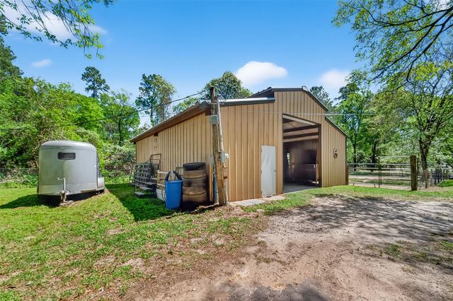 802 Sentinel Oaks, Pinehurst, TX 77362