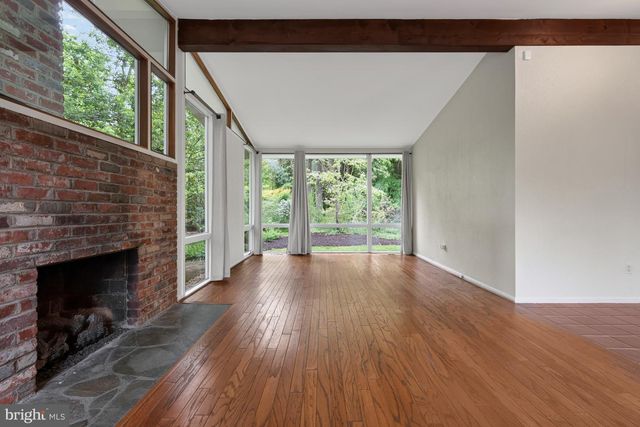 7715 ELBA RD, Alexandria, VA 22306