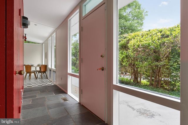 7715 ELBA RD, Alexandria, VA 22306
