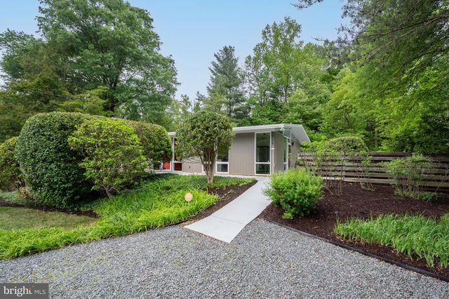 7715 ELBA RD, Alexandria, VA 22306