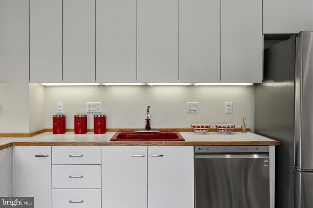 7715 ELBA RD, Alexandria, VA 22306