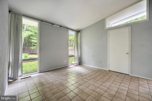 7715 ELBA RD, Alexandria, VA 22306