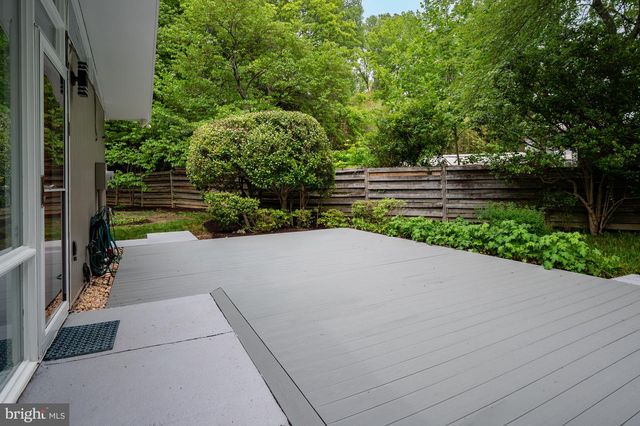 7715 ELBA RD, Alexandria, VA 22306