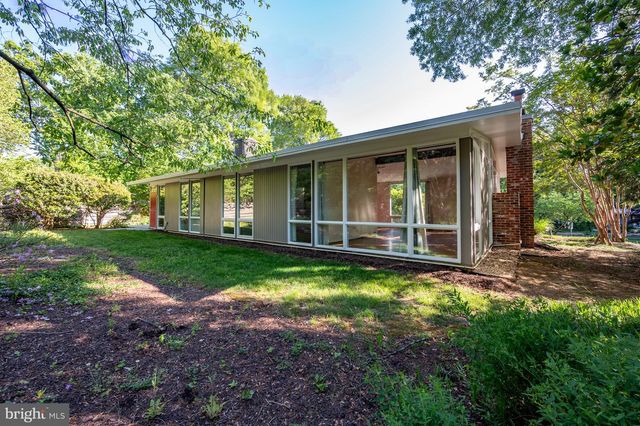 7715 ELBA RD, Alexandria, VA 22306