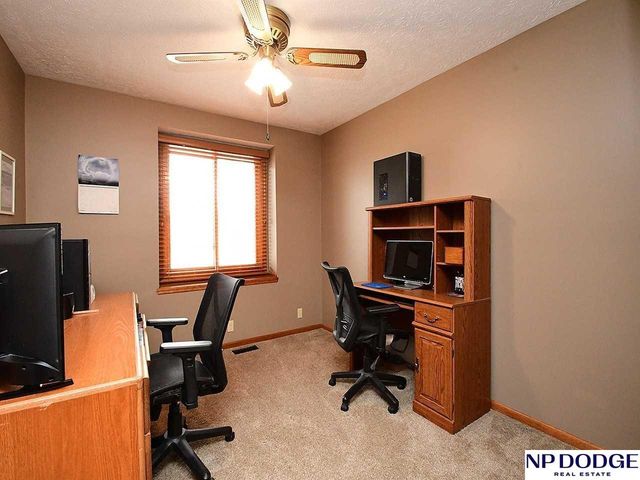 15523 Charles Street, Omaha, NE 68154