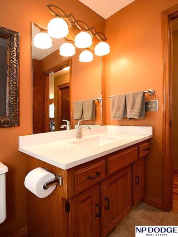 15523 Charles Street, Omaha, NE 68154