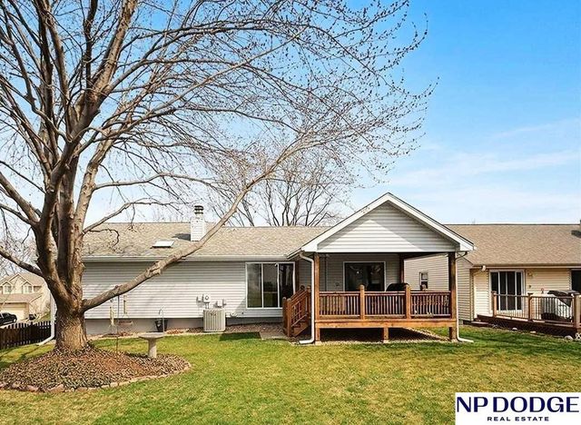 15523 Charles Street, Omaha, NE 68154
