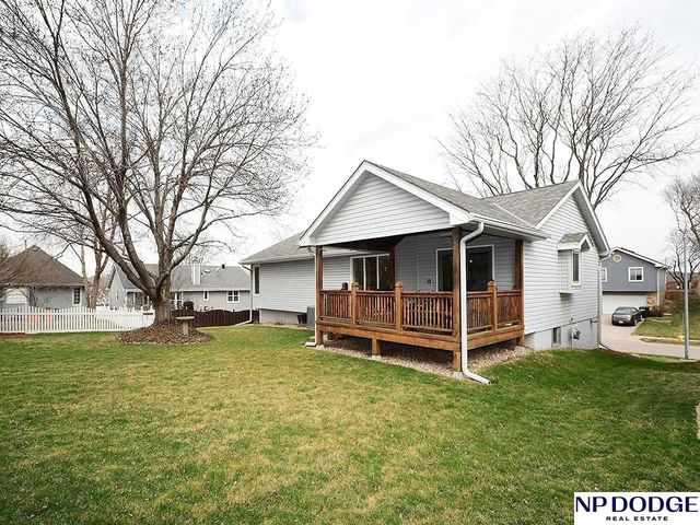 15523 Charles Street, Omaha, NE 68154