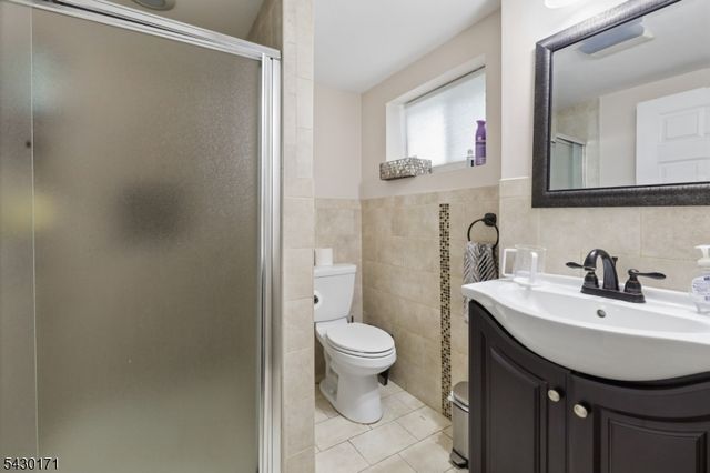 145 Terhune Ave, Passaic City, NJ 07055