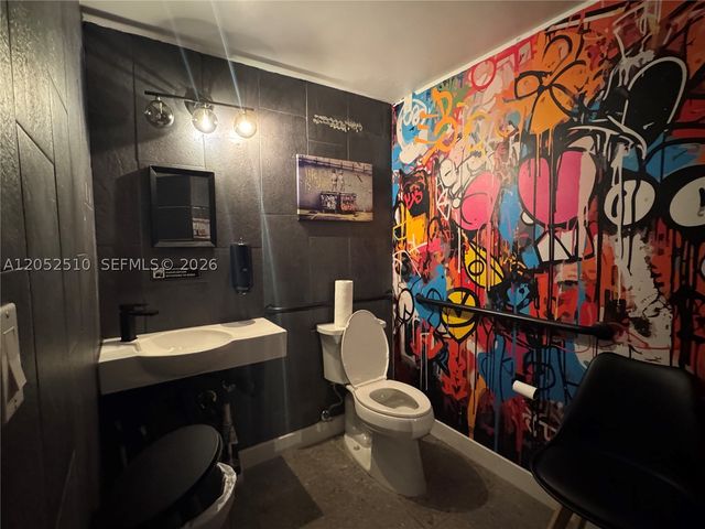 1904 Hollywood Blvd A, Hollywood, FL 33020