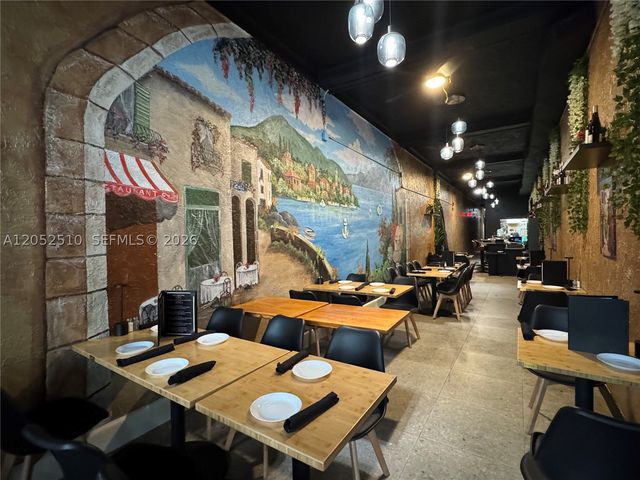 1904 Hollywood Blvd A, Hollywood, FL 33020