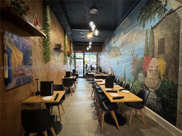 1904 Hollywood Blvd A, Hollywood, FL 33020