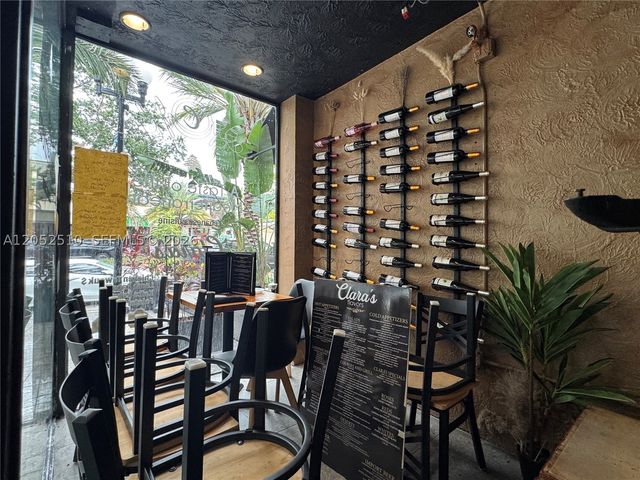 1904 Hollywood Blvd A, Hollywood, FL 33020