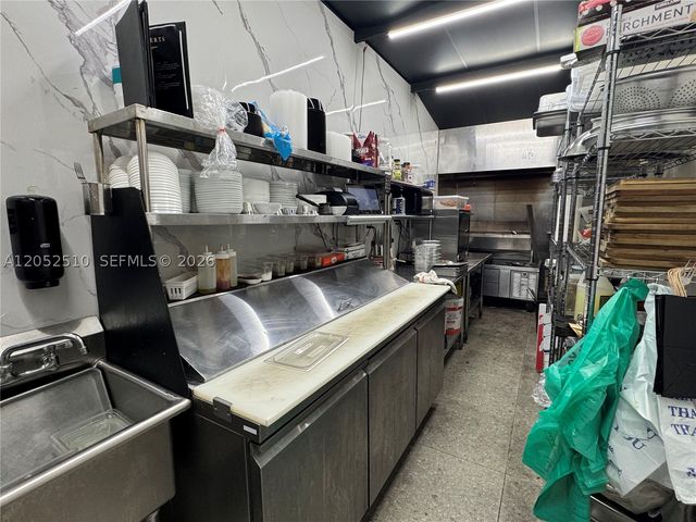 1904 Hollywood Blvd A, Hollywood, FL 33020