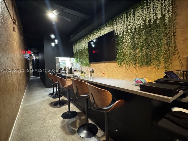 1904 Hollywood Blvd A, Hollywood, FL 33020